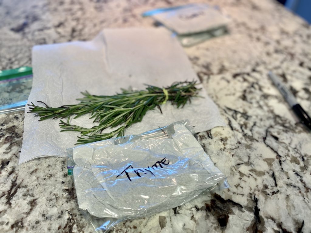 how to store herbs
