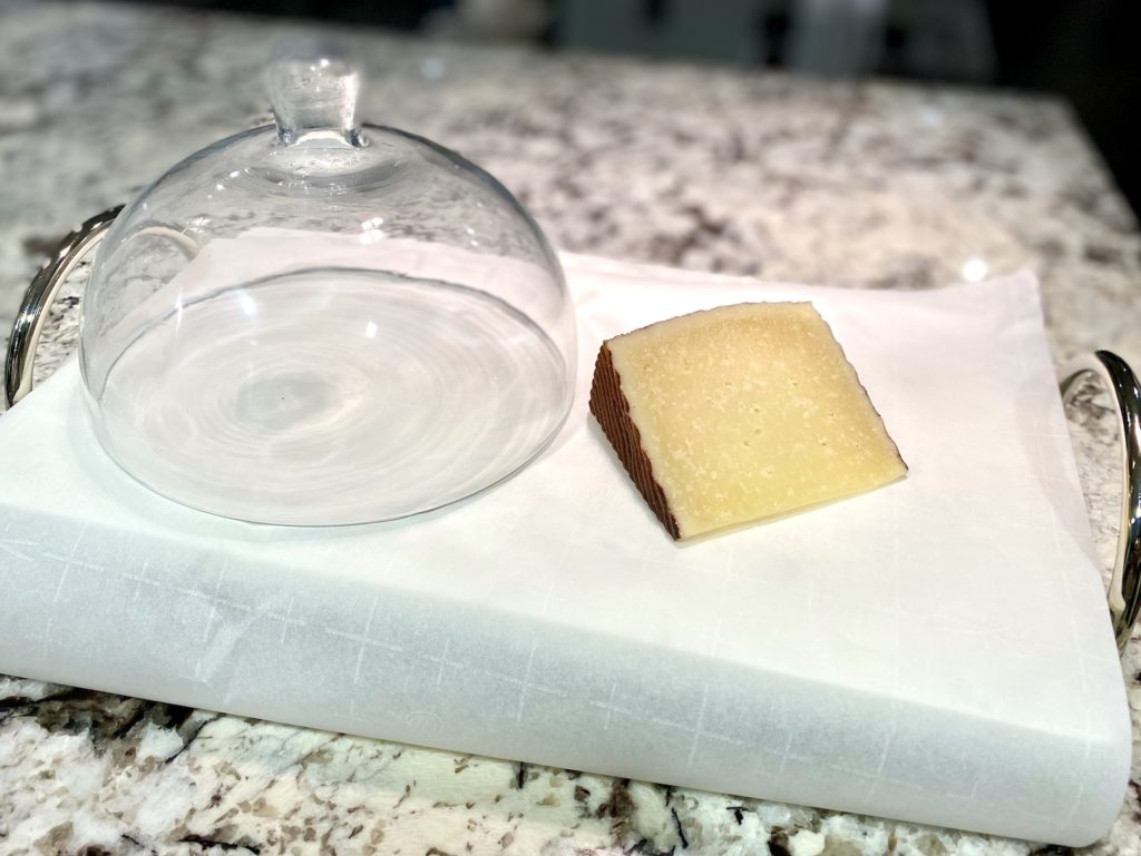 how to store cheese