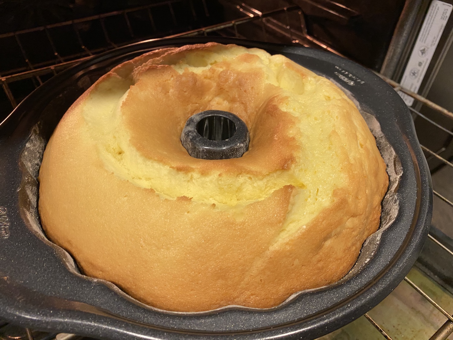 Mini Cream Cheese Pound Cakes - Bake or Break