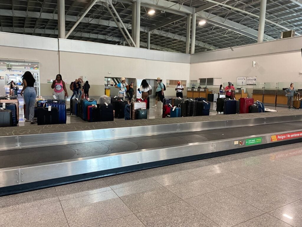 Costa Rica LIR Airport baggage claim view Elicit Folio