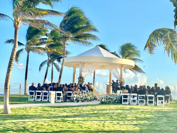 Photo of outdoor wedding in mexico