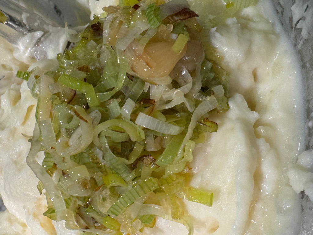 photo of leeks on mashed potatoes