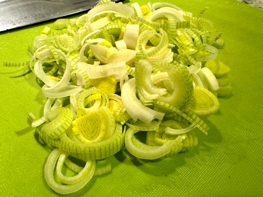 photo of clean and chopped leeks