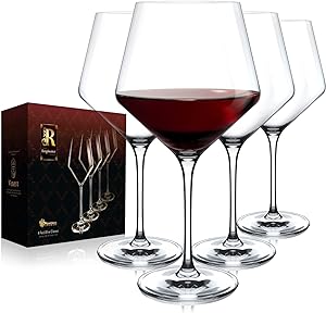 Red wine glass for fondue party