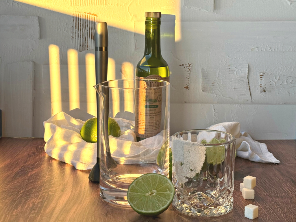 Photo of tools to make a Caipirinha Cocktail