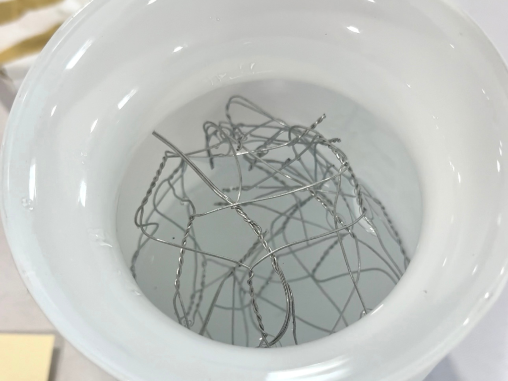 photo of chicken wire hack for floral arrangements
