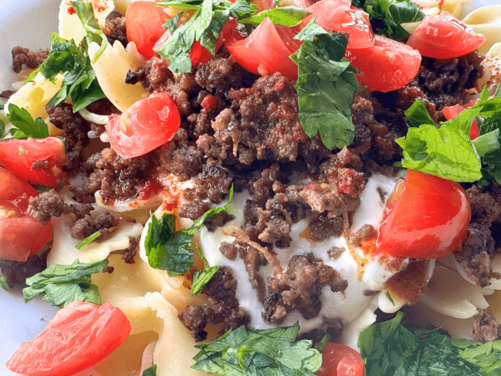 Close up photo of Turkish pasta (Yalancı Mantı)