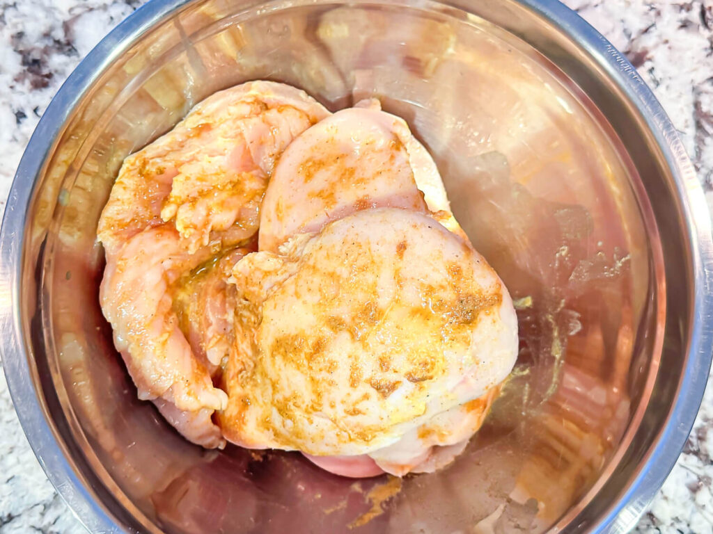 photo of seasoned chicken
