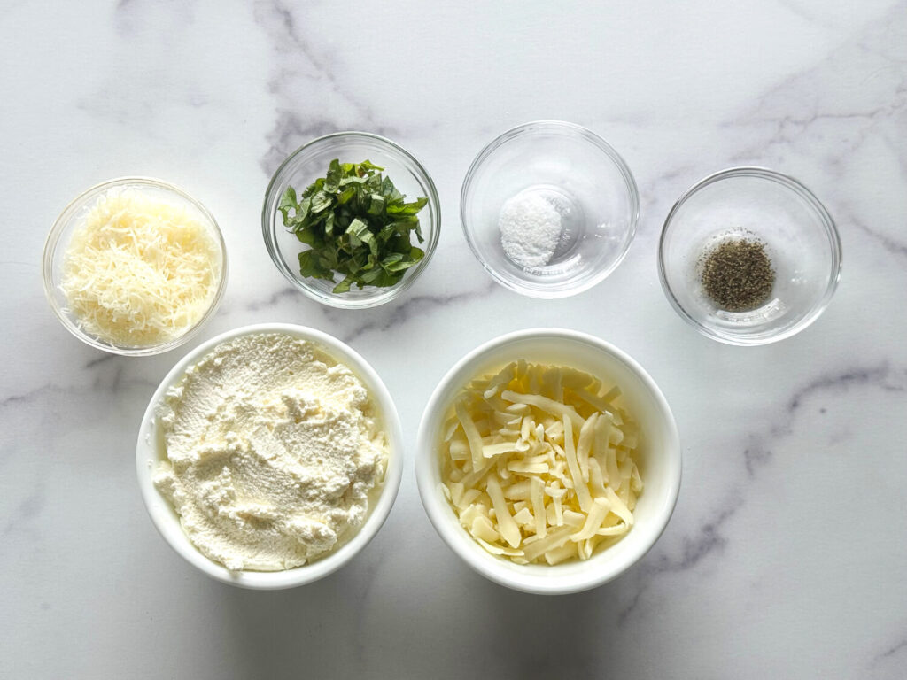 photo of ricotta cheese topping ingredients for lasagna soup
