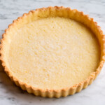 HERO photo of a large pâte sucree crust
