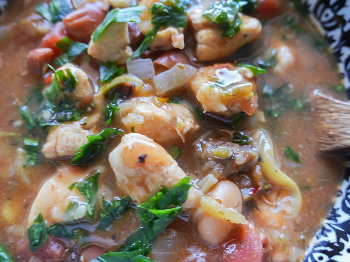 zoomed in photo of chicken chili