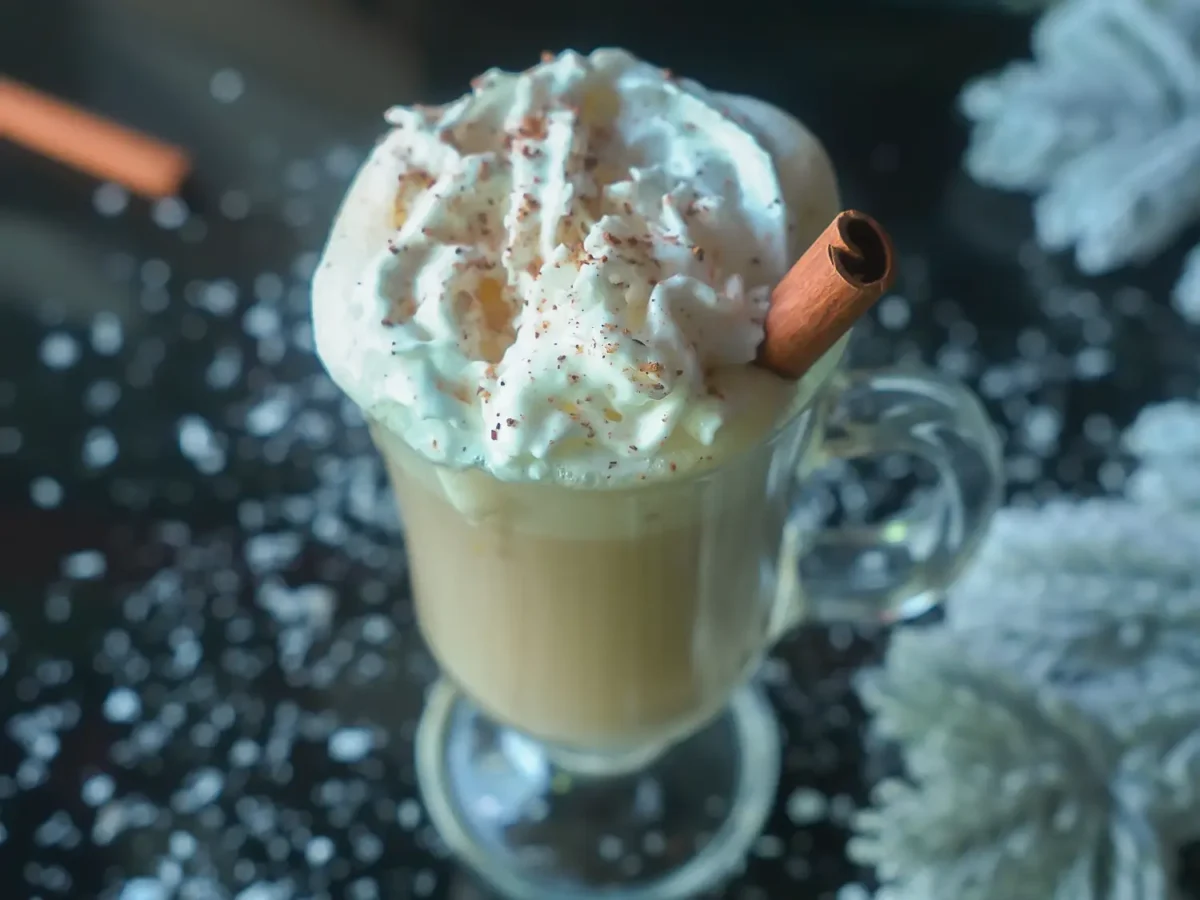 overhead photo of an eggog latte