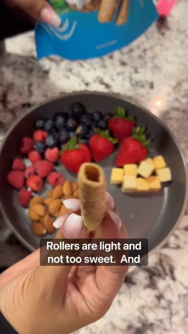 #ad Come shop with me at Walmart to make tonight’s #girldinner with @ava.organics ! Their newly launched Crispy Rollers are so delicious! And they’re the perfect healthy snack to satisfy any sweet tooth craving! 💕